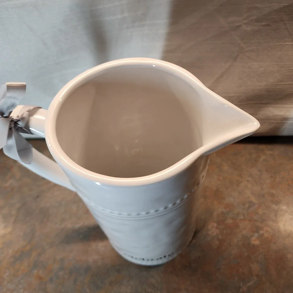 Modern Southern Home Stoneware White Glazed Water/Tea Pitcher Serving (S21)